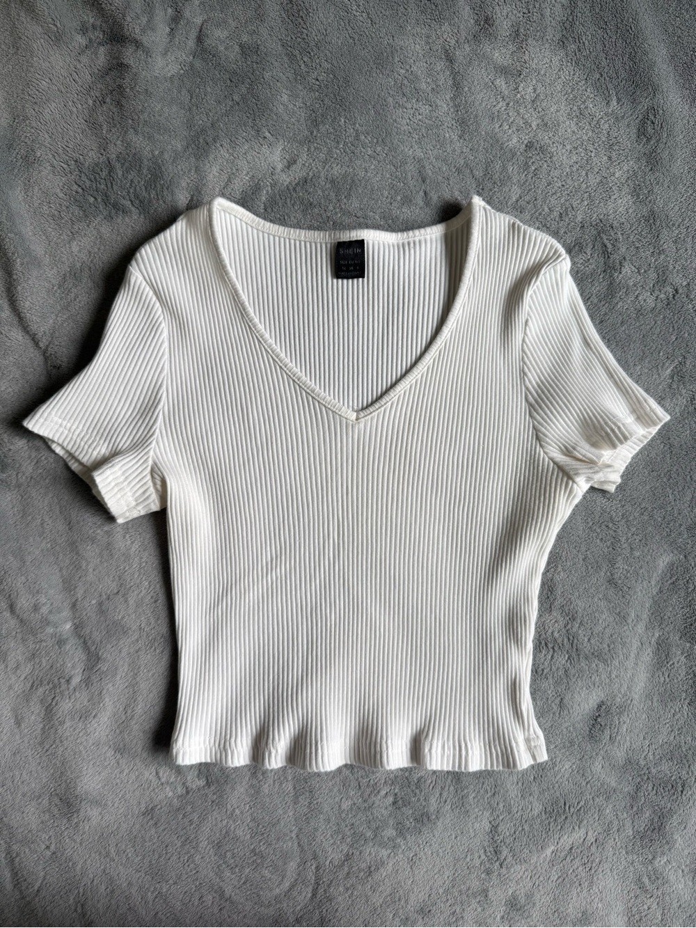 SHEIN Cream Ribbed V-Neck Short Sleeve Tee